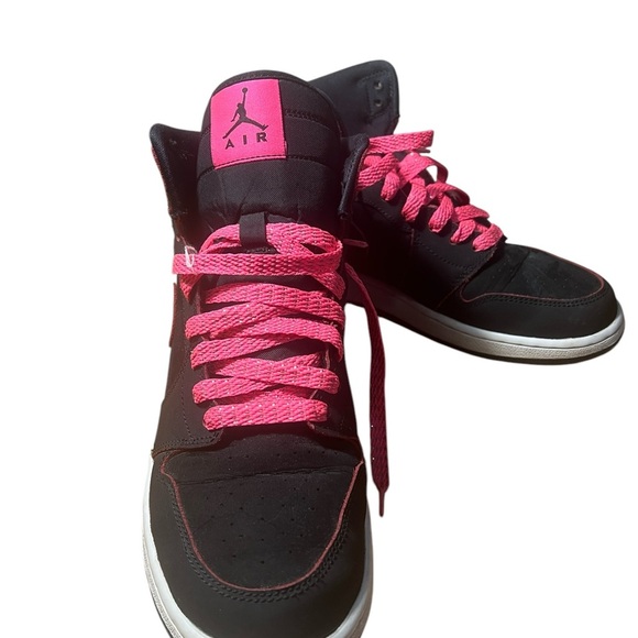 Jordan 1 Retro Black Hyper Pink size 7Y - Picture 3 of 7